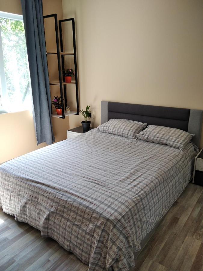 Тихото Място Apartment Burgas Bagian luar foto