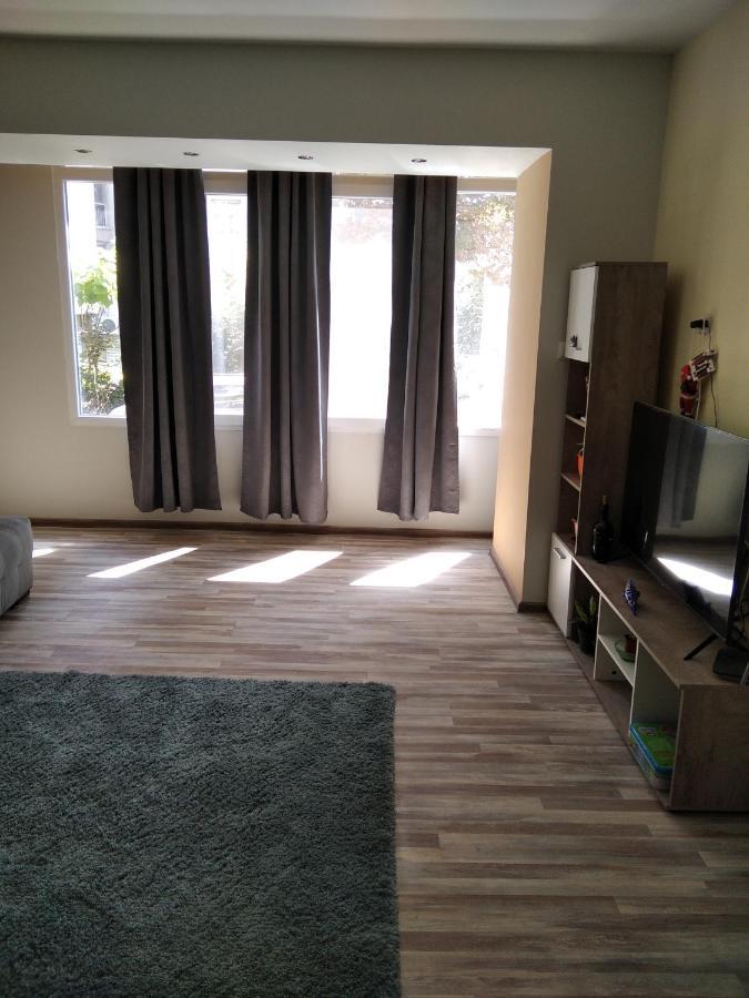 Тихото Място Apartment Burgas Bagian luar foto